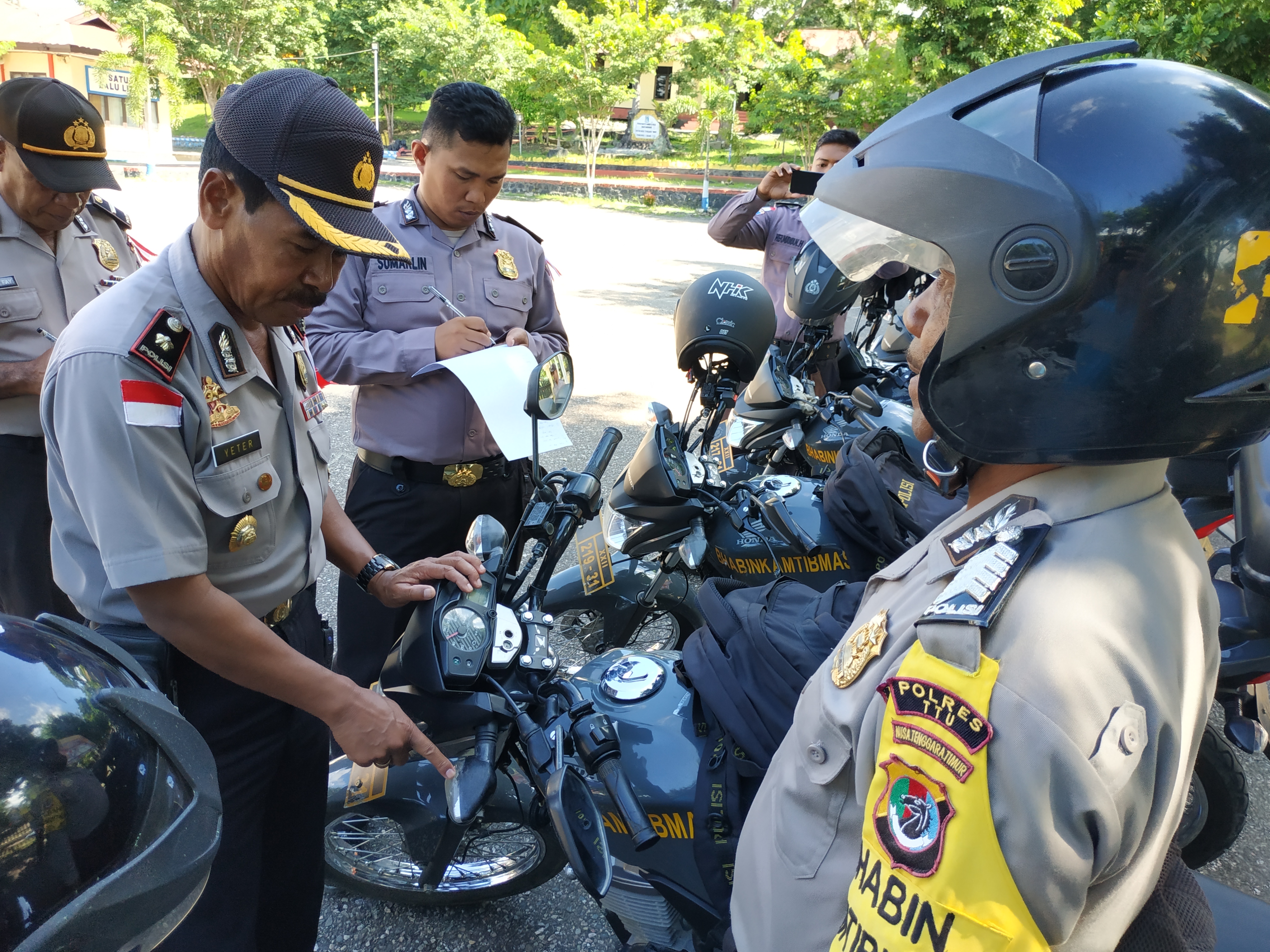 WAKA POLRES TTU CEK 59 UNIT KENDARAAN OPRASIONAL BHABINKAMTIBMAS