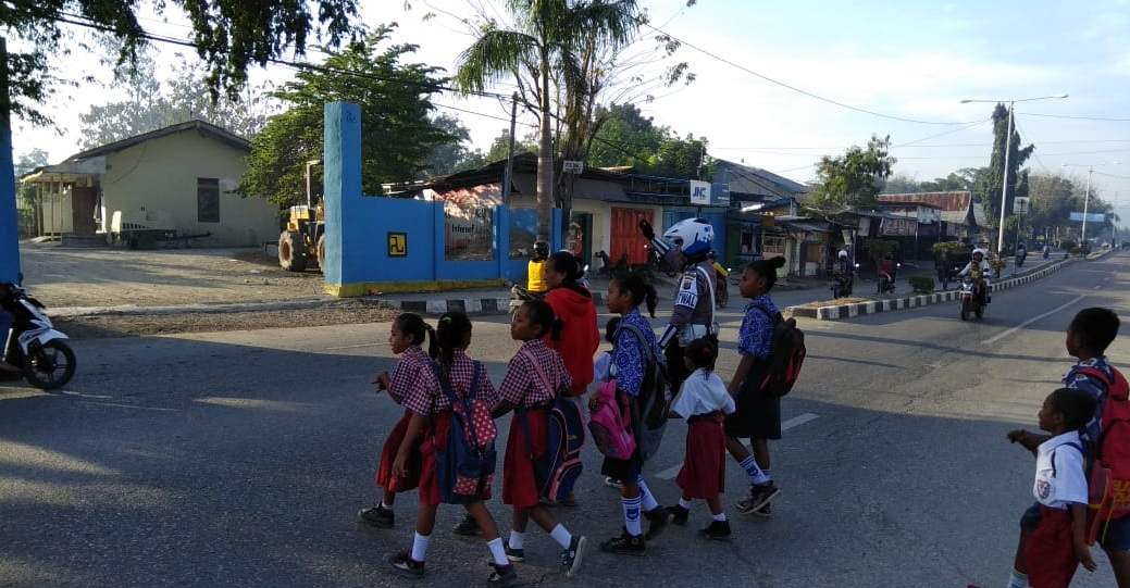 Beri Rasa Aman dan Nyaman Bagi Pengguna Jalan Polres TTU Rutin Laksanakan Gatur