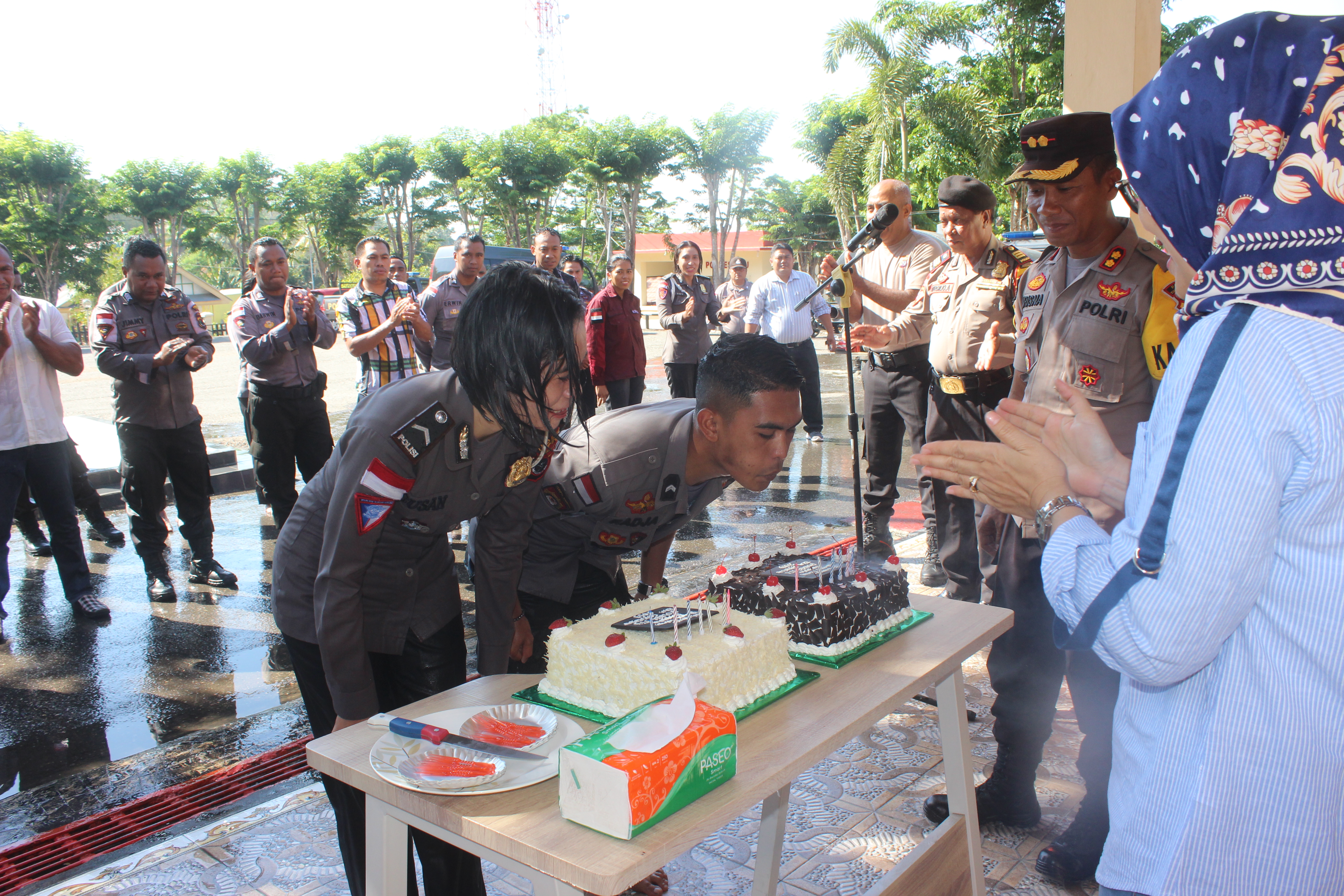 KAPOLRES TTU RAYAKAN 22 PERSONIL YANG BERULANG TAHUN