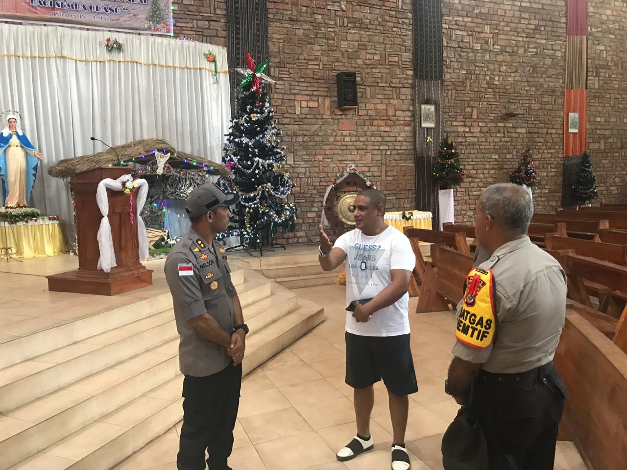 Pastikan Keamanan Gereja, Kapolres Langsung Cek Persiapan di Gereja