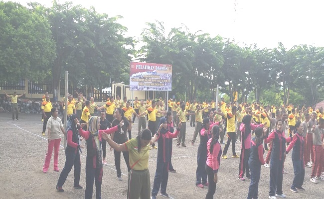 MANTAPKAN SINERGITAS, TNI-POLRI DI TTU OLAHRAGA BERSAMA